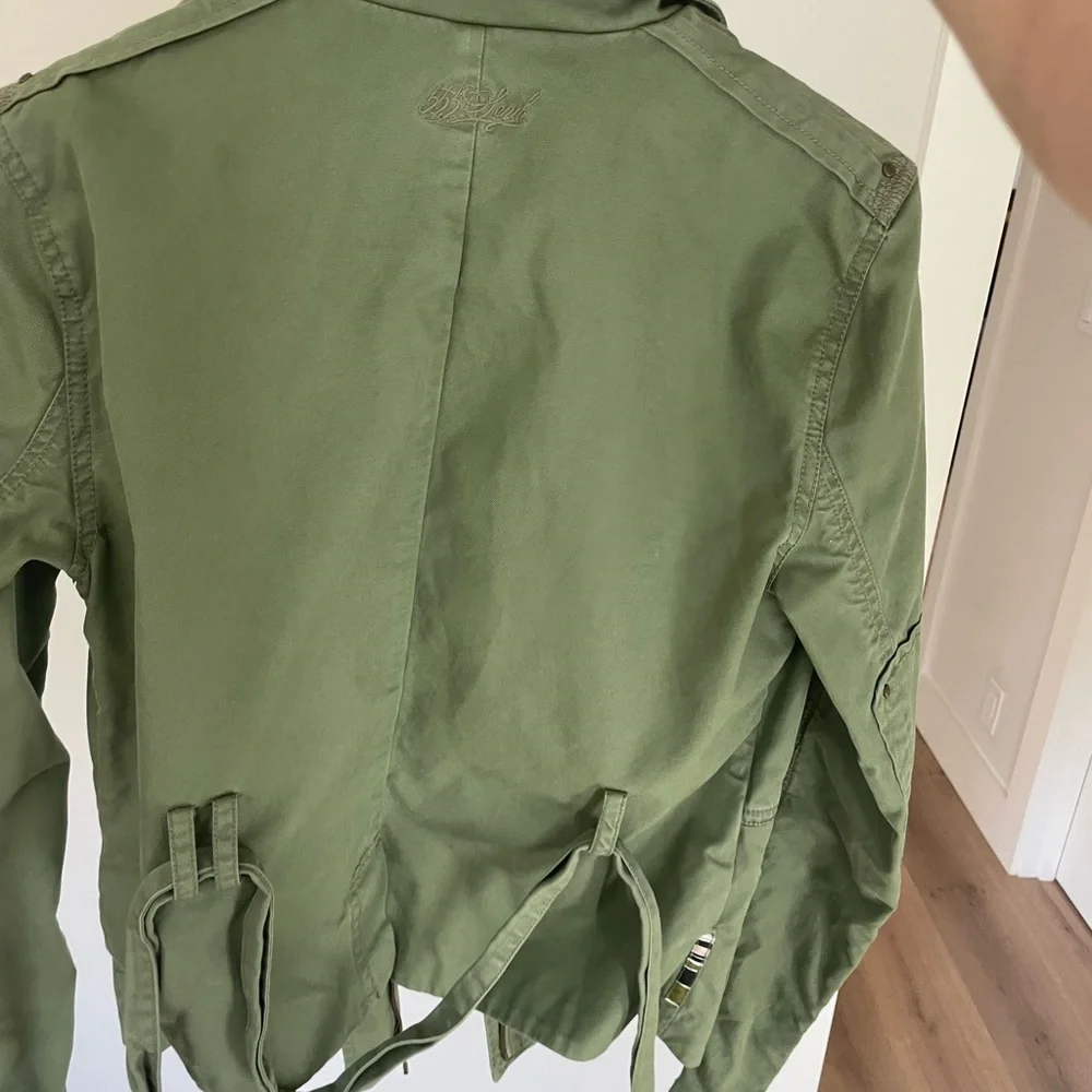 Army green jacket - Picture 3 of 4